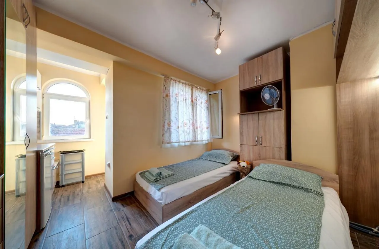 Funny-Gunny Room To The Sea Garden Μπουργκάς Βουλγαρία